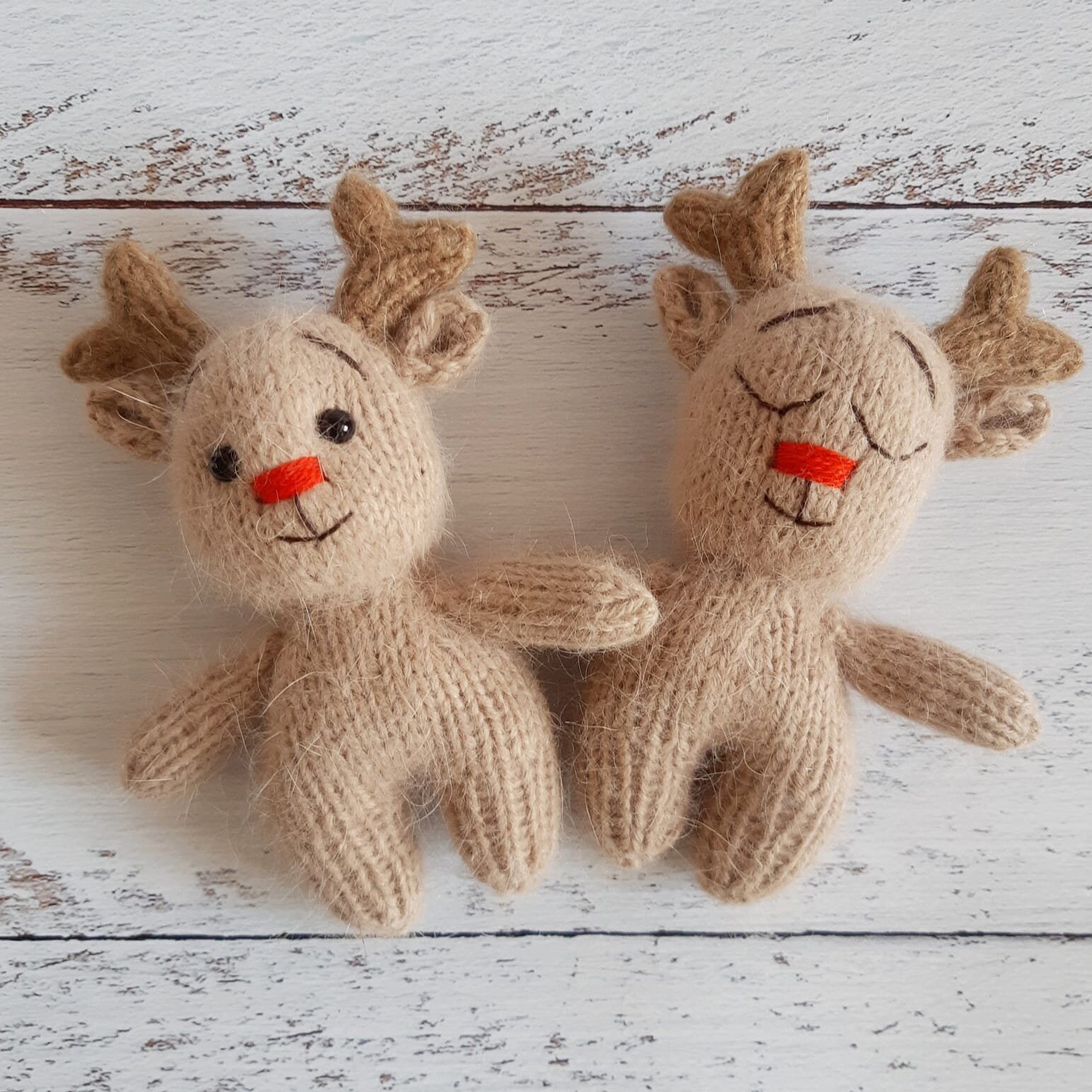 Deer Toy Knitting Pattern: Amigurumi Tutorial (PDF)
