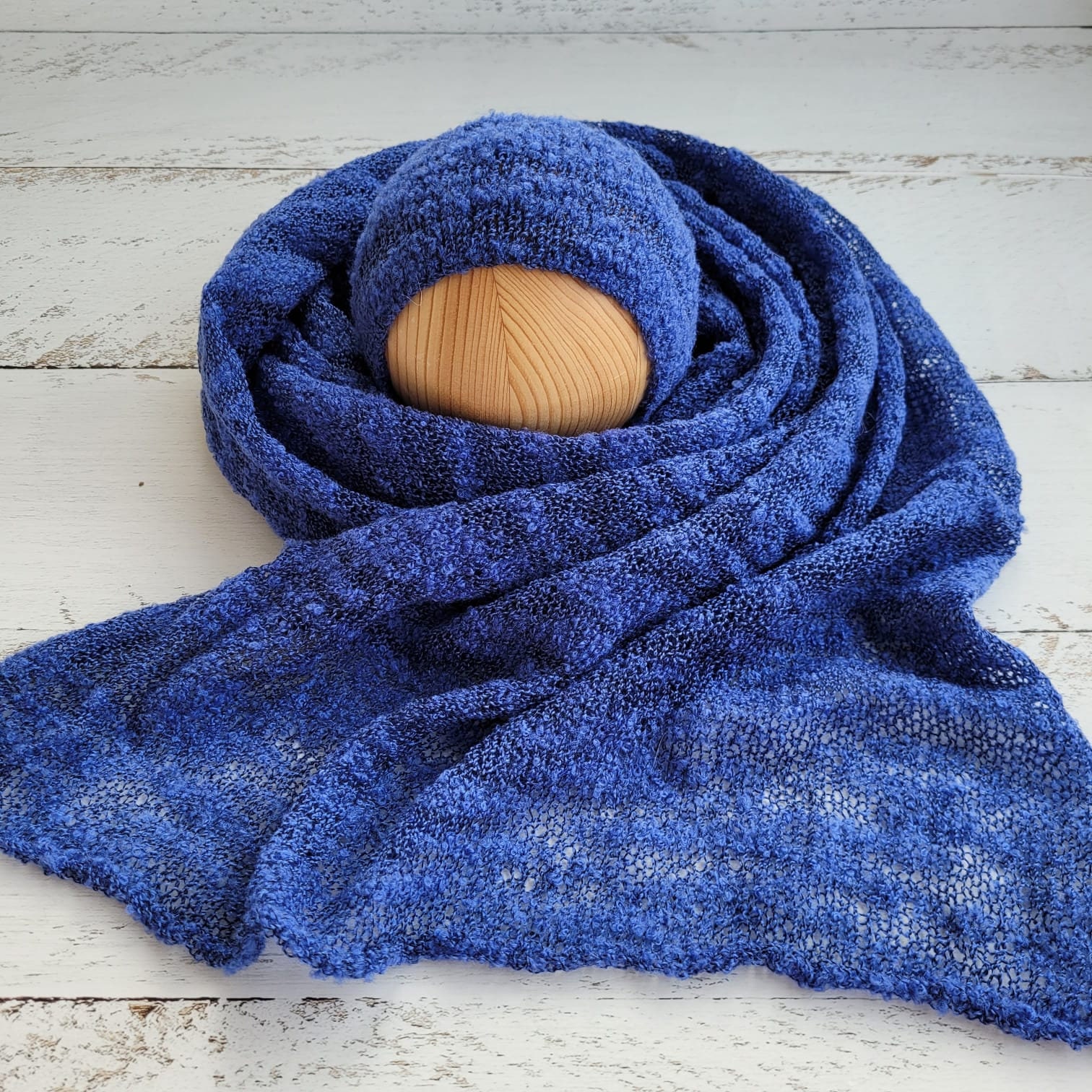 Newborn Knitted Wrap annd Bonnet, Boy girl photo props. Textured boucle wraps - Image 3