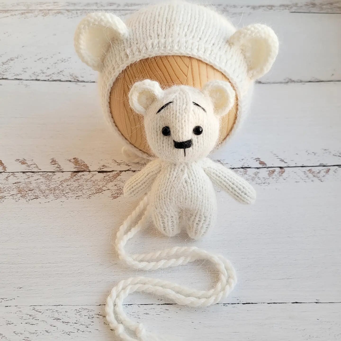 white Teddy Bear bonnet, romper, wrap, toy. Polar bear outfit. Newborn photo props