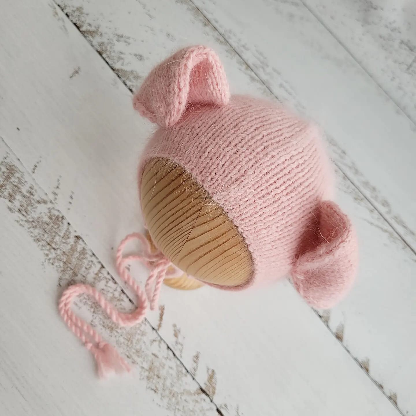 Newborn Pig Photo Prop Set: Hand-Knitted Bonnet, Romper, Wrap & Toy - Image 10