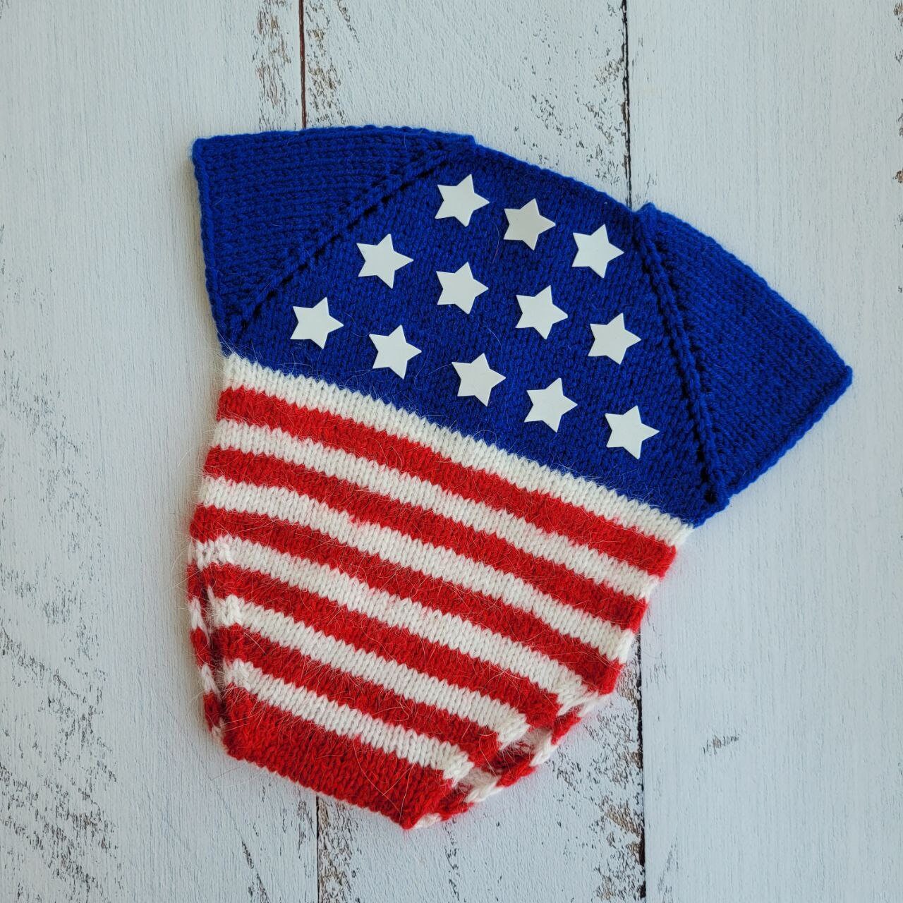 Hand-Knitted American Flag Romper: Newborn Photo Prop - Image 4