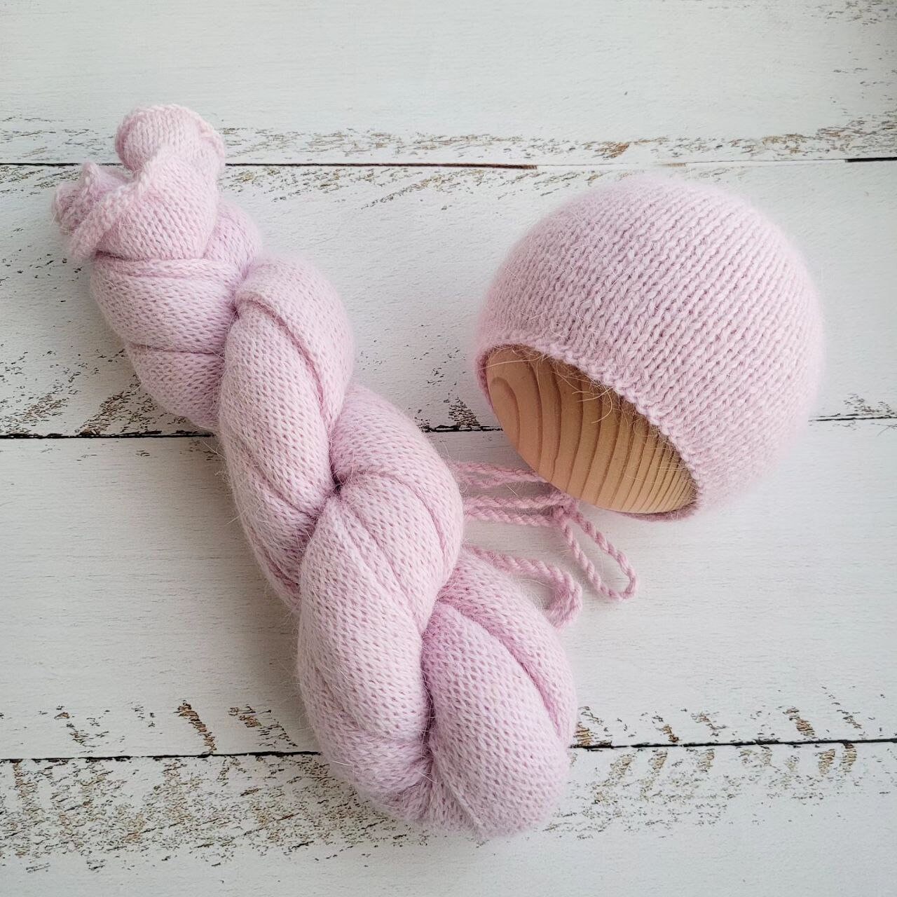 Pink Lilac Newborn Knitted Wrap and Bonnet, girl photo props - Image 3