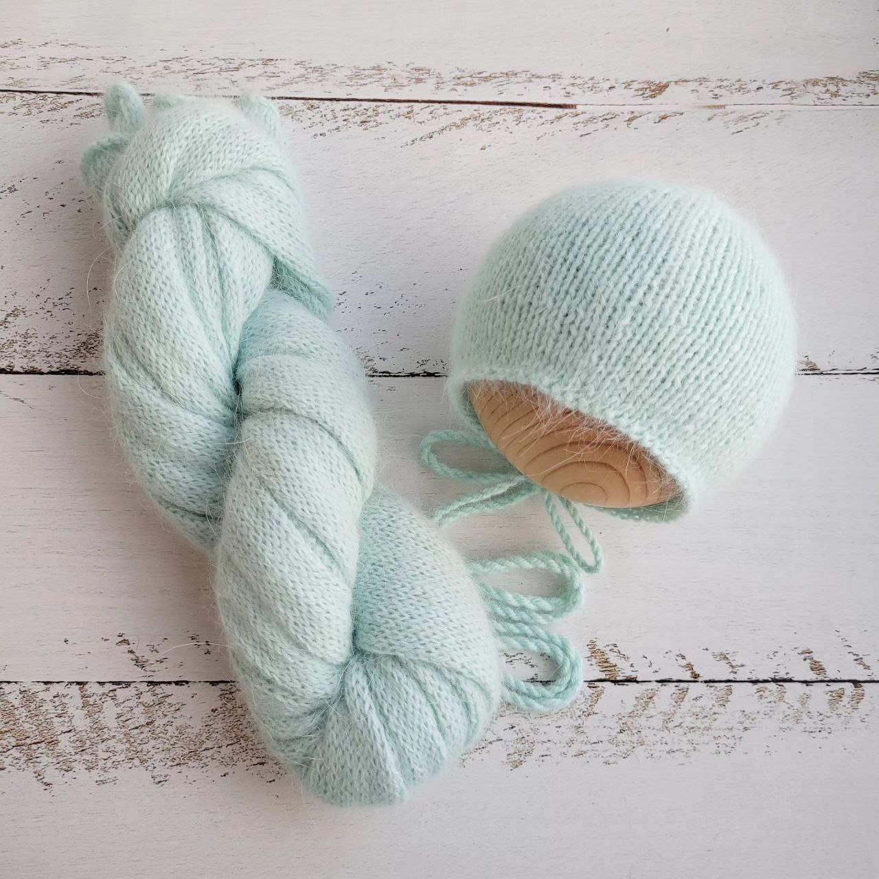 Mint Newborn Knitted Wrap and Bonnet, girl photo props - Image 2