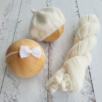 White Newborn Wrap and Bonnet, girl boy photo props