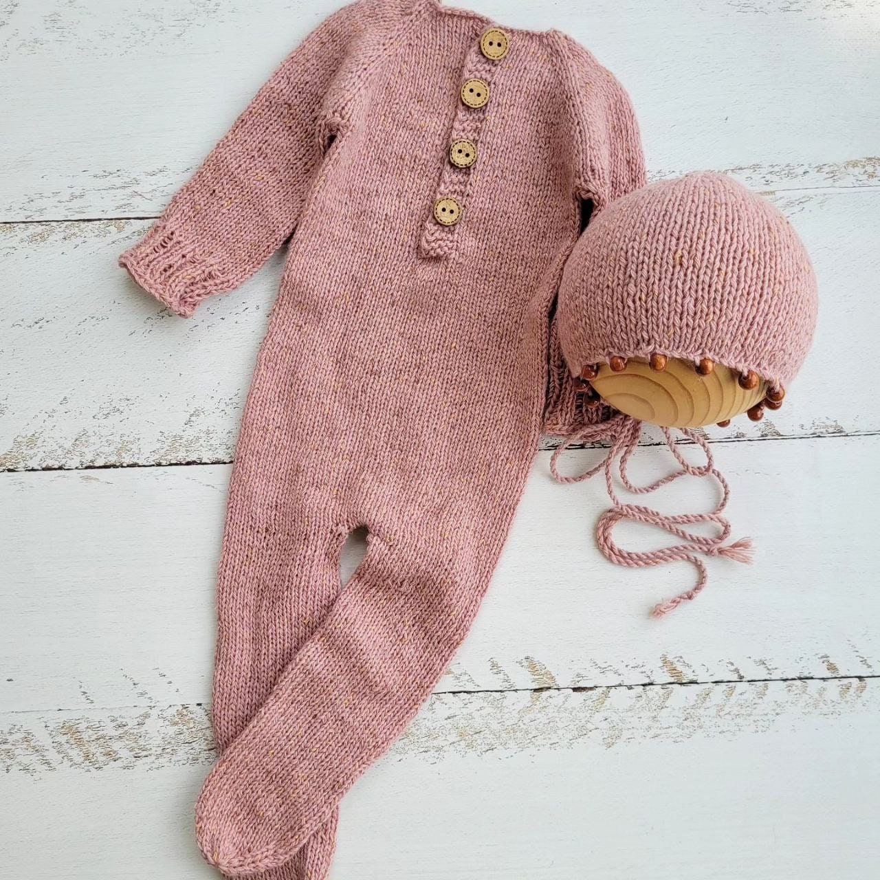 Pink tweed bonnet beads with romper, Newborn photo props. - Image 2