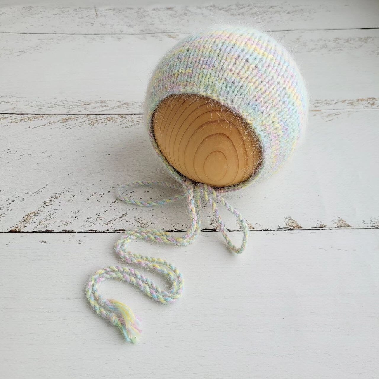 Rainbow Newborn Knitted Wrap and Bonnet, girl photo props - Image 2