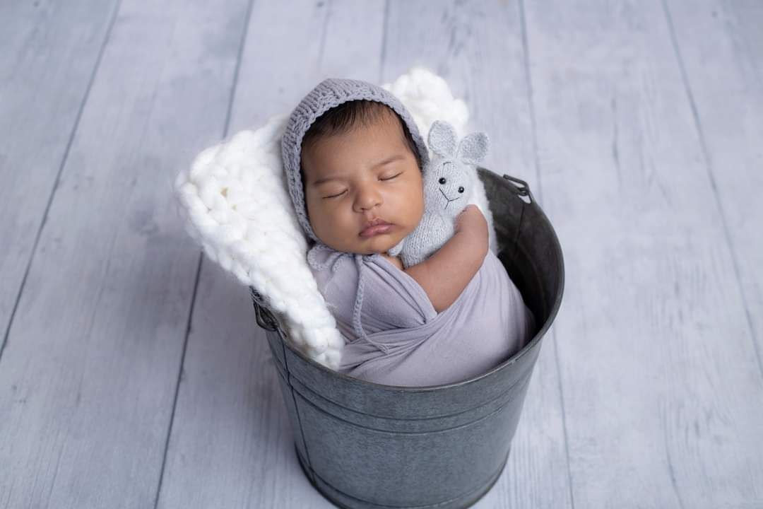 Tiny knitted bunnies. Stuffed toy. Newborn photo props. - Image 6