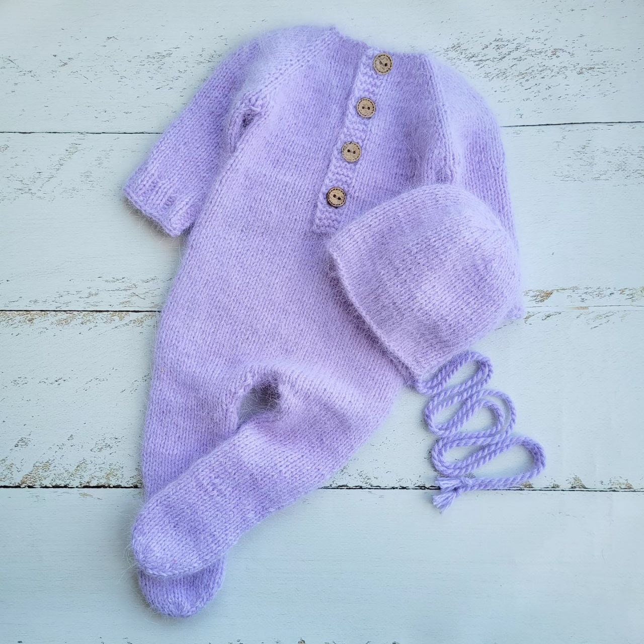 Fluffy newborn romper with bonnet/ Newborn photo props - Image 3