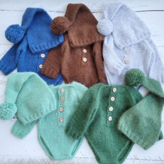 Fluffy sleepy cap and romper, Newborn photo props.