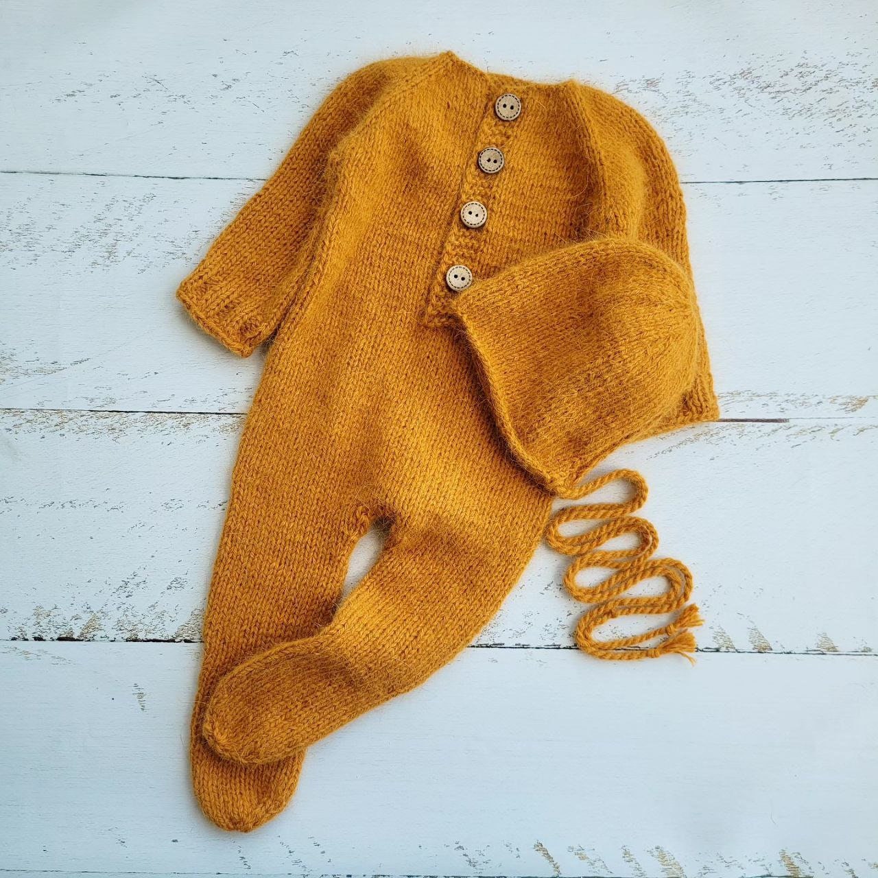 Fluffy newborn romper with bonnet/ Newborn photo props - Image 8