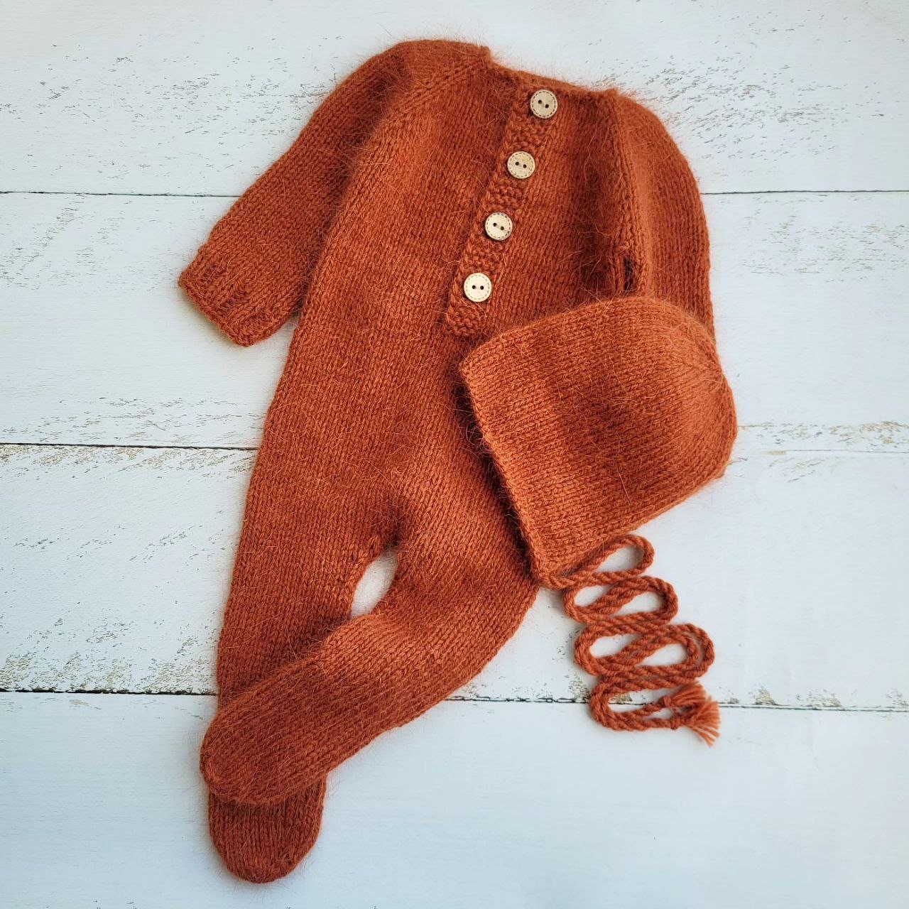 Fluffy newborn romper with bonnet/ Newborn photo props - Image 9