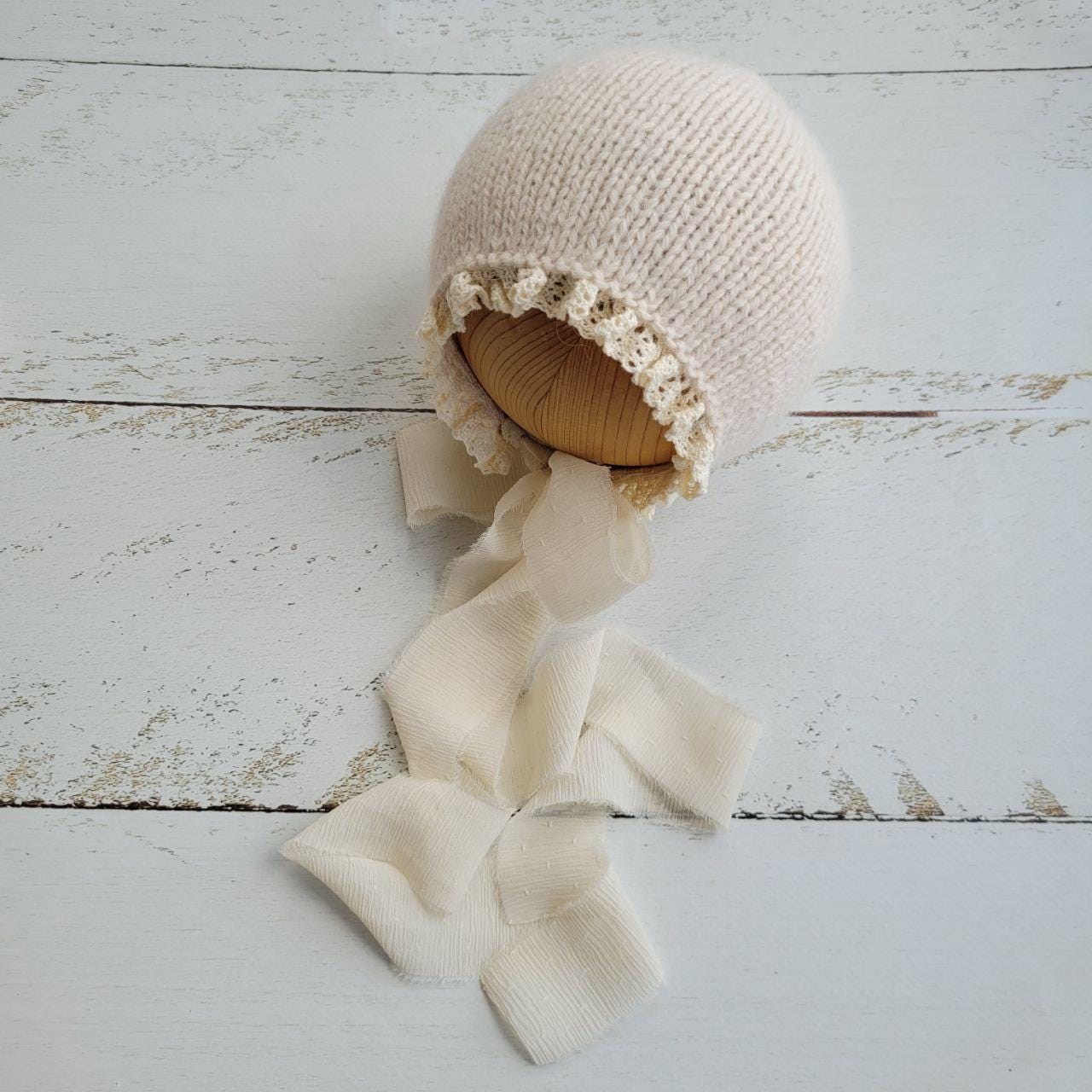 Bonnet with ribbons and lace/ Newborn photo props - Image 3