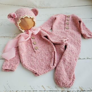 Bear hat with lace, romper, Pink bear outfit / Newborn photo props