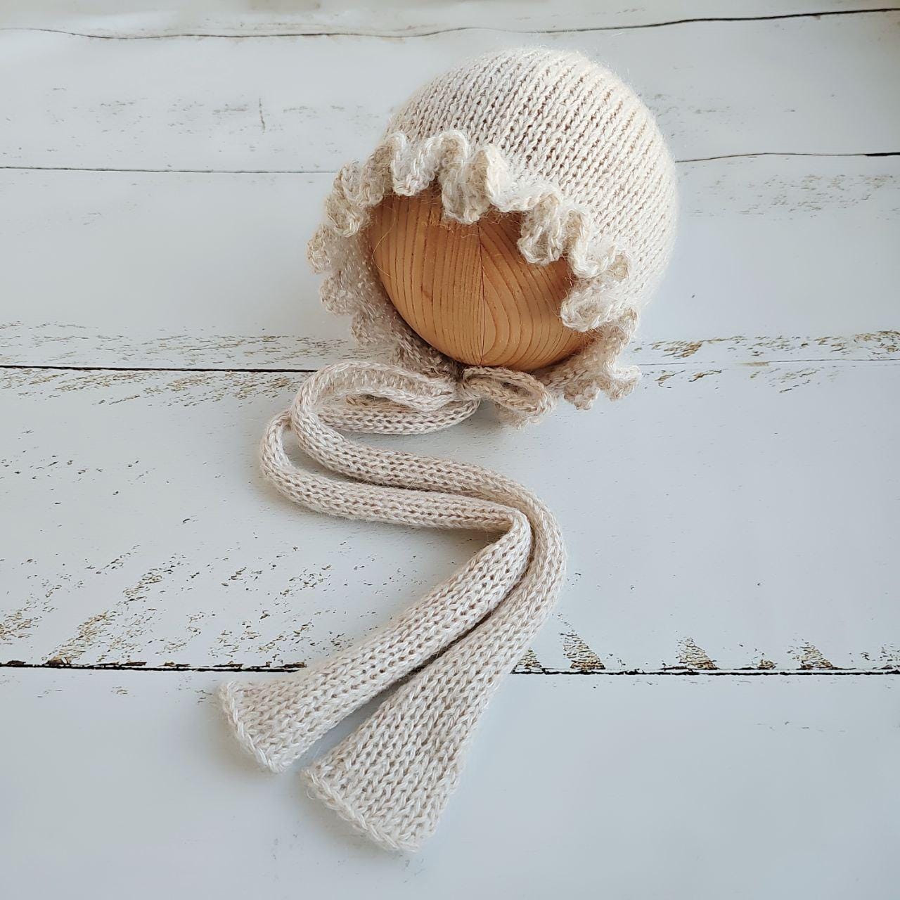 Newborn Knitted Wrap and Hat with Ruffles, Boy girl photo props - Image 7