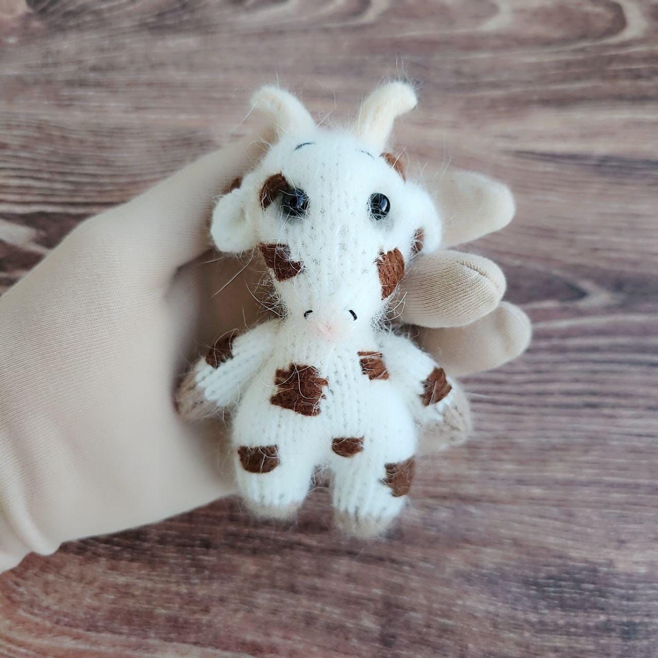 Newborn Goat and bonnet / Newborn photo props - Image 4