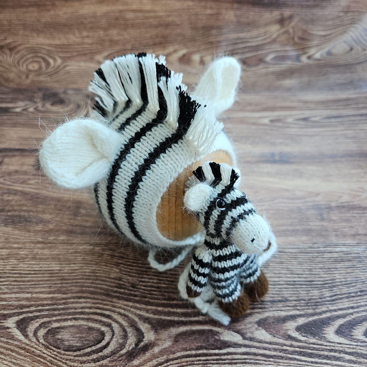 Zebra and newborn hat / Africa photo props - Image 4