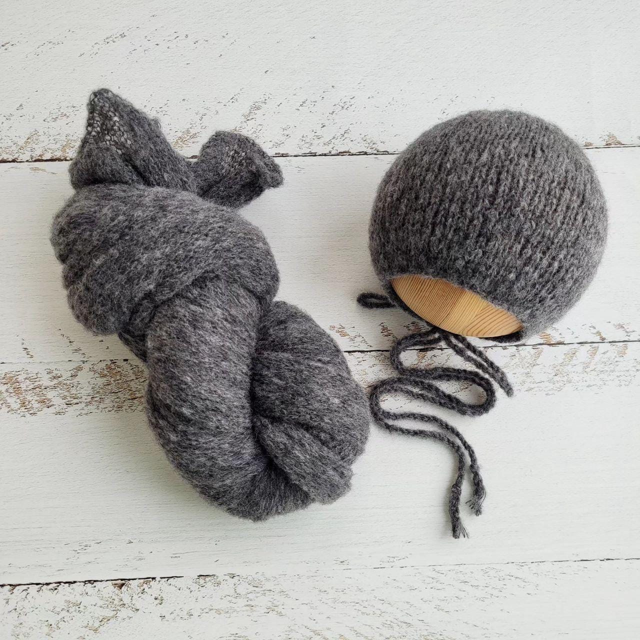 Long Newborn Knitted Wrap and Bonnet, Boy girl photo props - Image 6